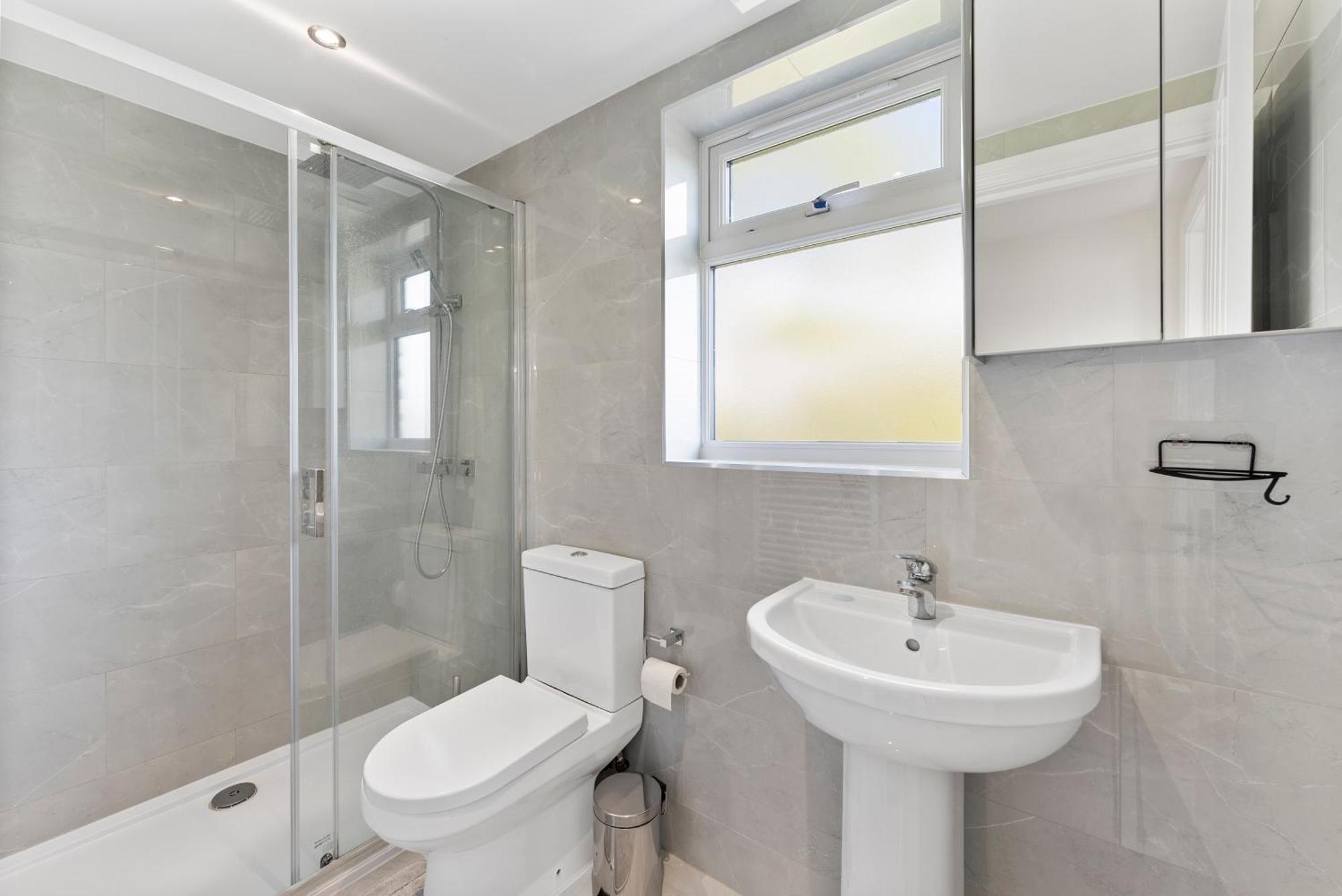 Stylish Wembley Gem - Parking -Sleeps 14 ลอนดอน ภายนอก รูปภาพ